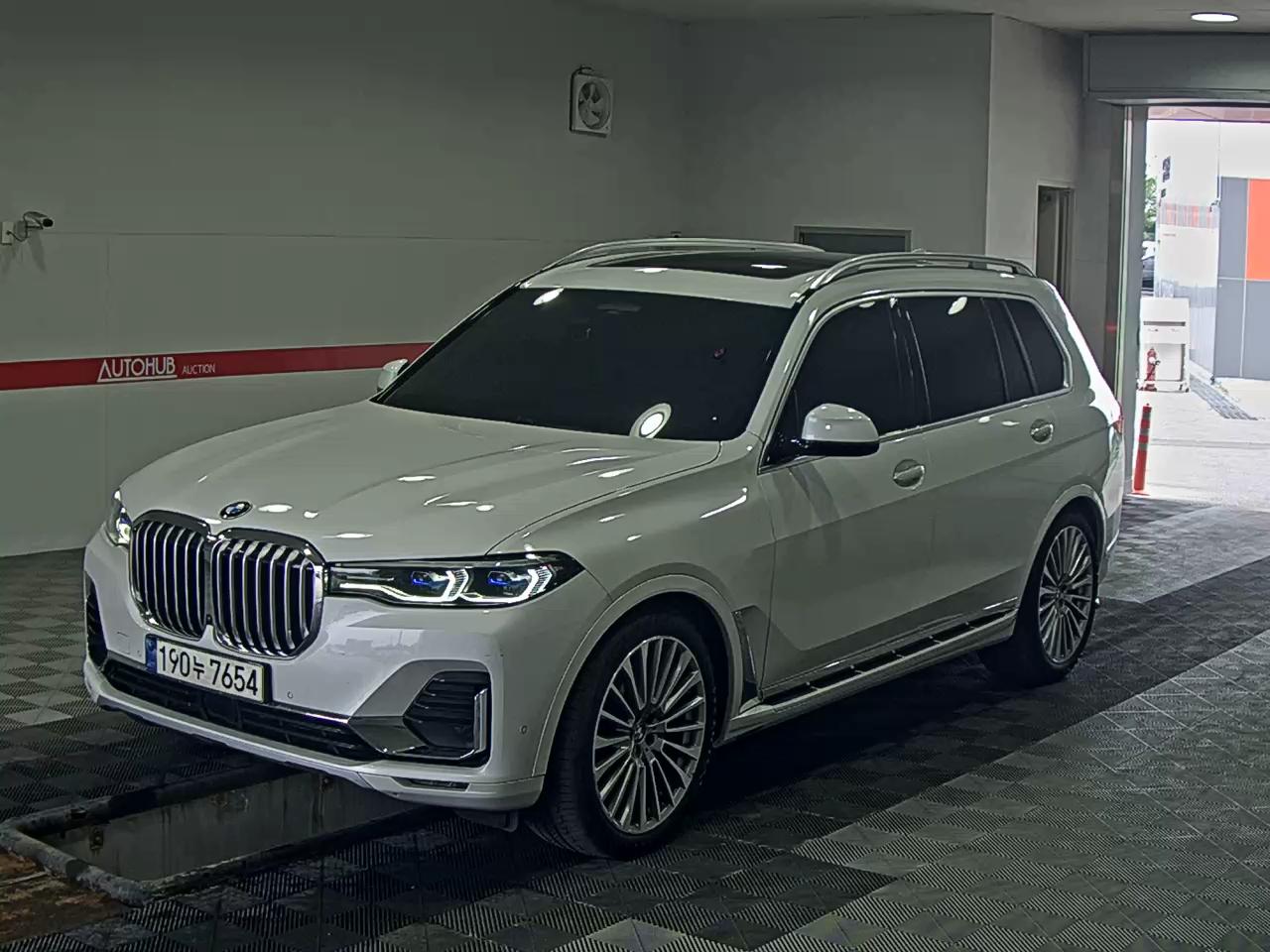 BMW X7