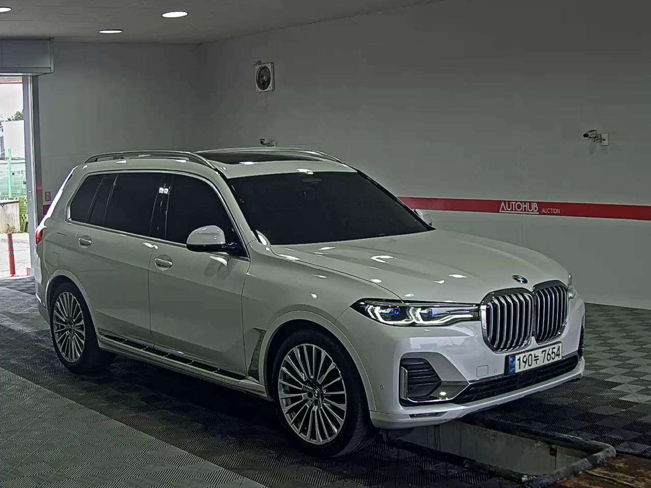 BMW X7 2021 - Image 2