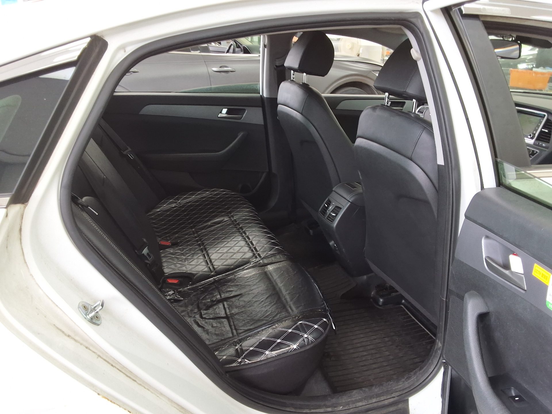Hyundai Sonata 2022 - Image 12