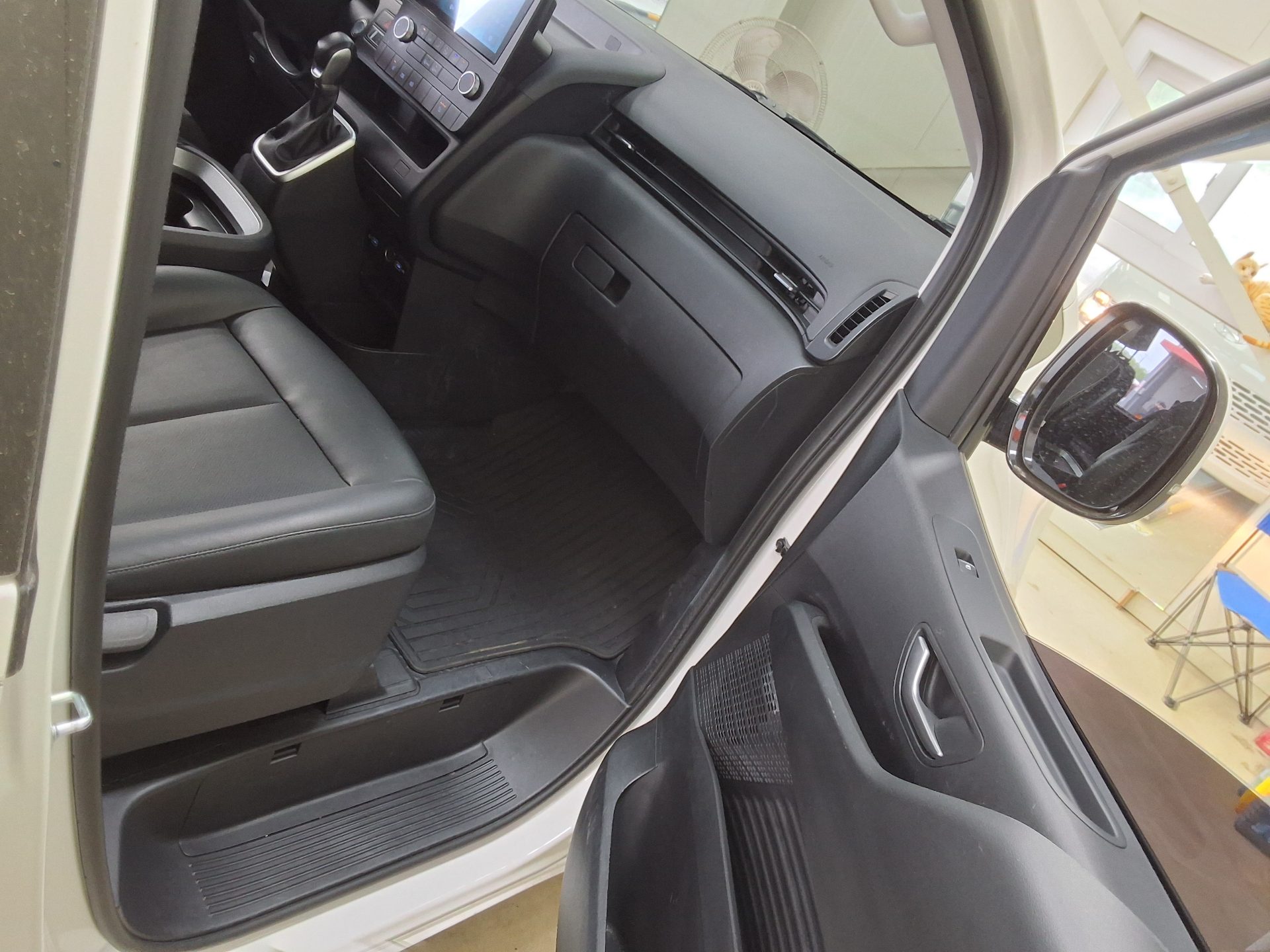 Hyundai Staria 2022 - Image 13