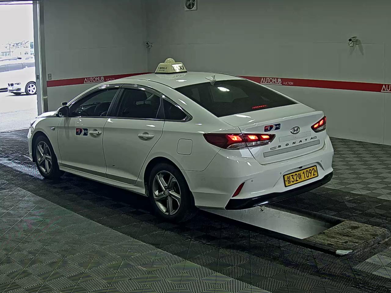 Hyundai Sonata 2022 - Image 5