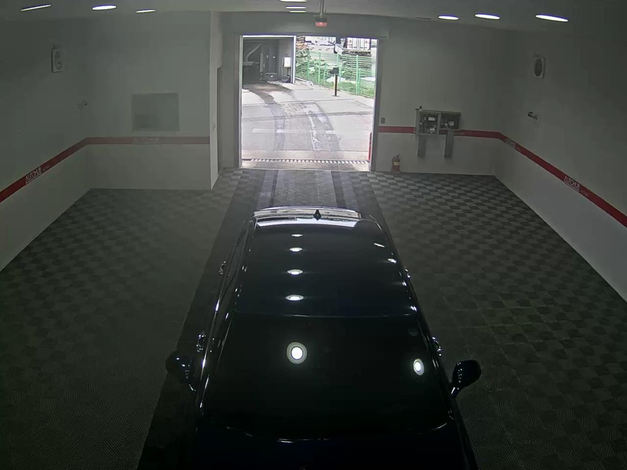 Genesis G90 - 6