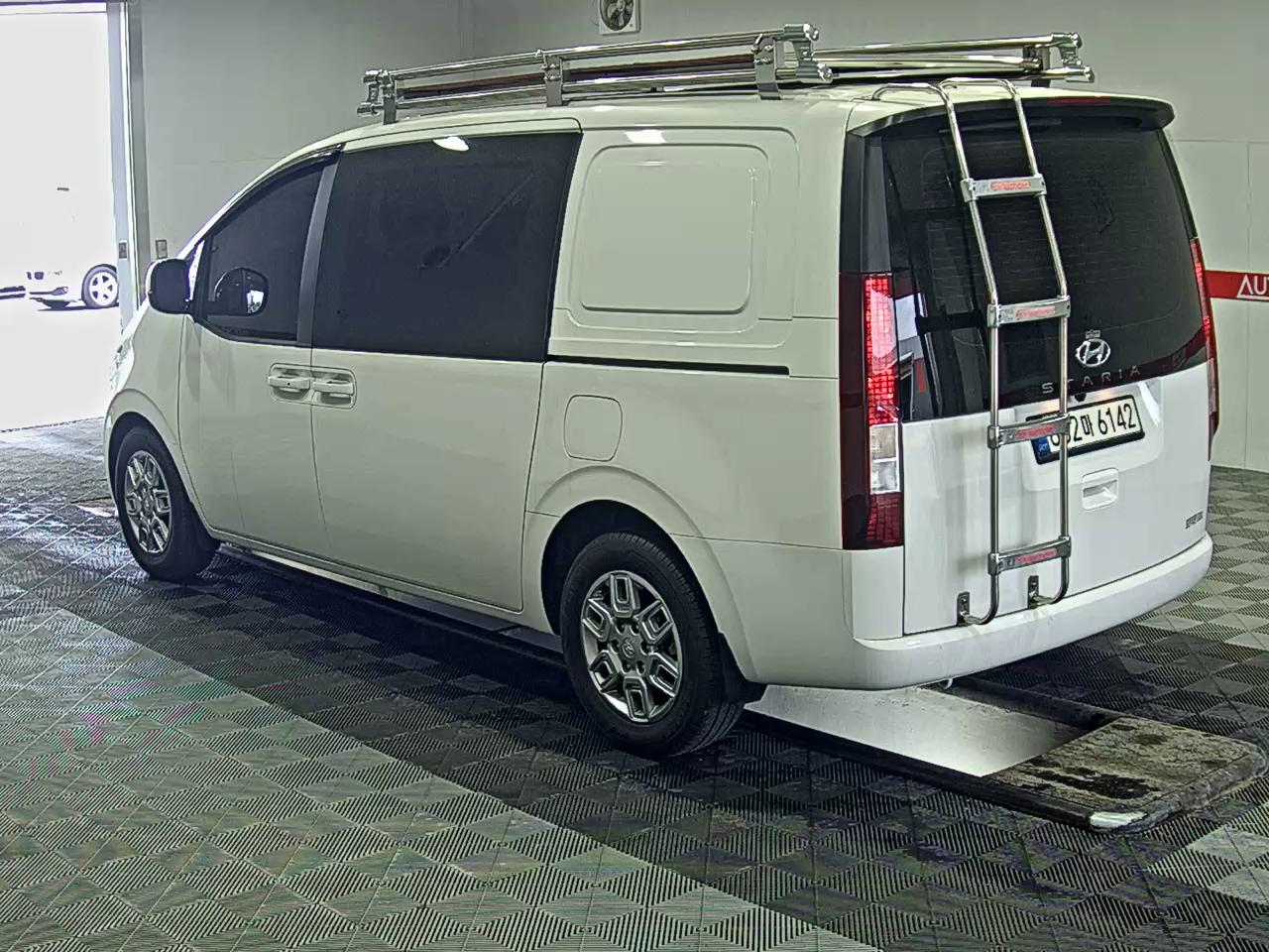 Hyundai Staria 2022 - Image 5