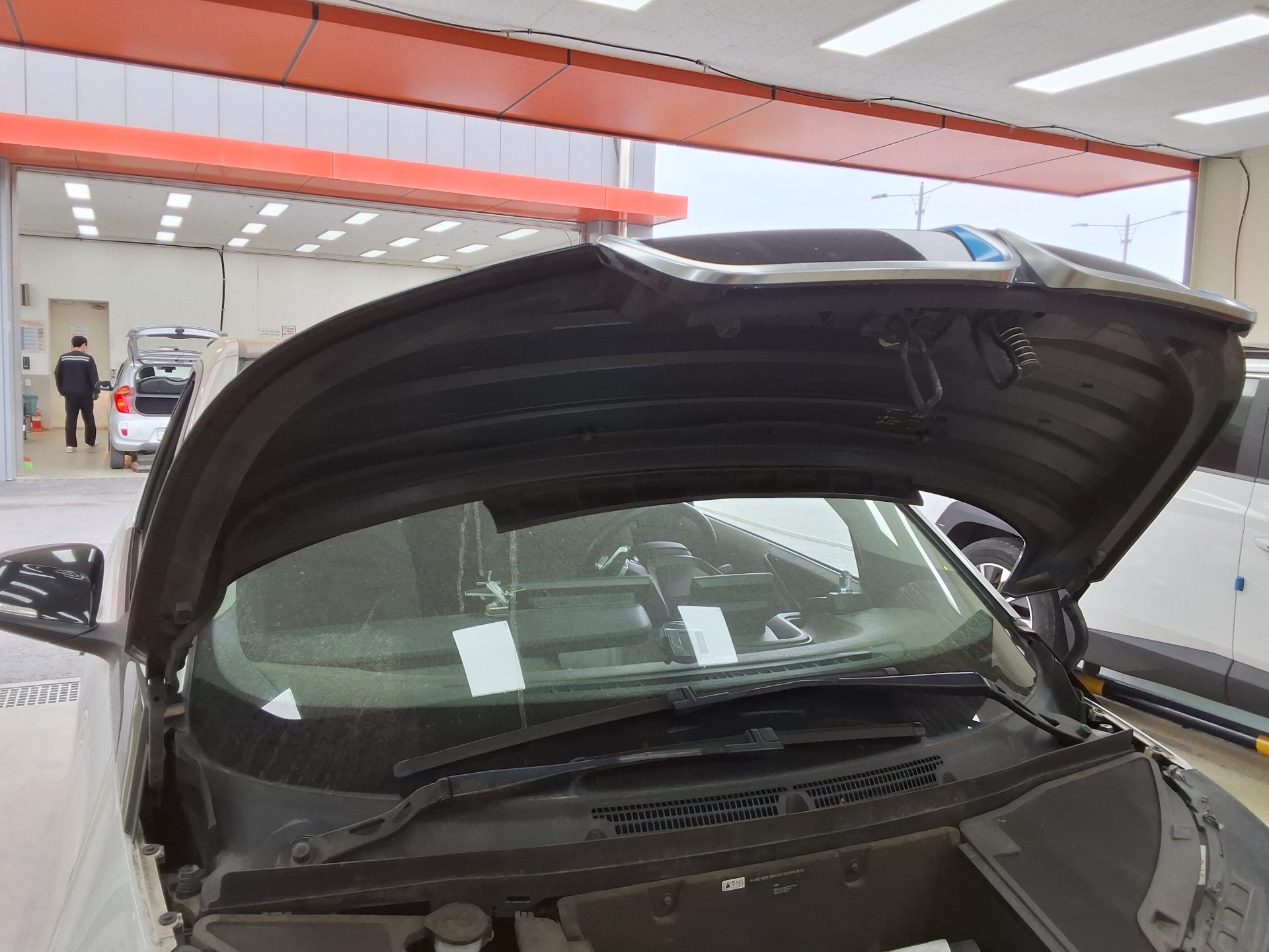 بي إم دبليو i3 2016 - صورة 15