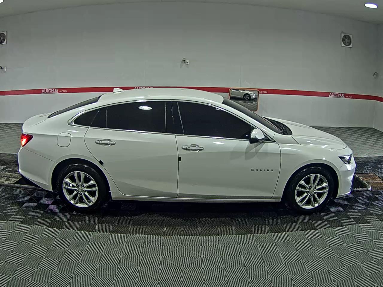 Chevrolet Malibu 2018 - Image 3