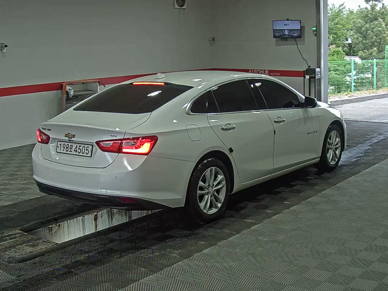 Chevrolet Malibu 2018 - Image 4