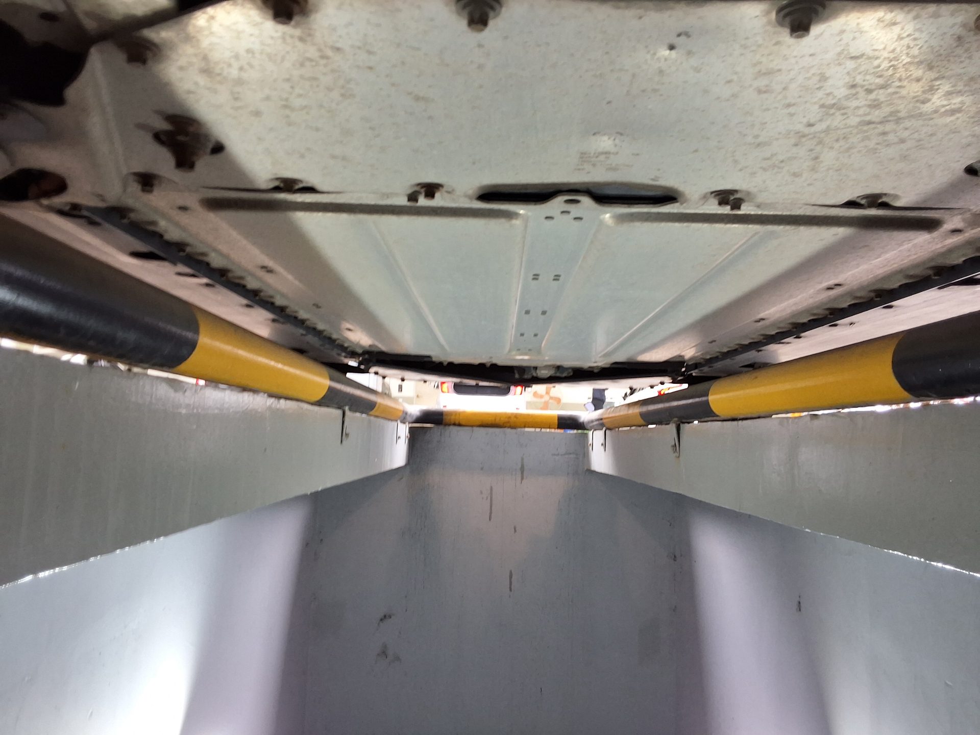 بي إم دبليو i3 2016 - صورة 16