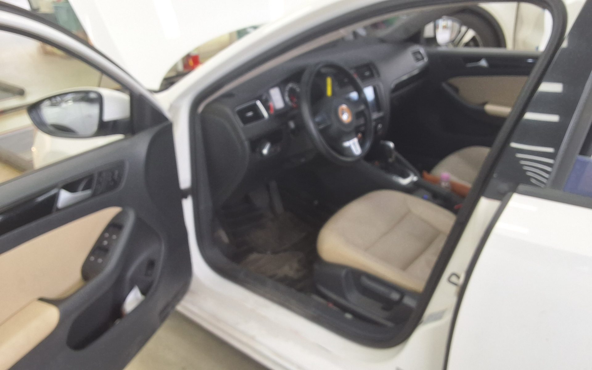 Volkswagen Jetta 2014 - Image 9