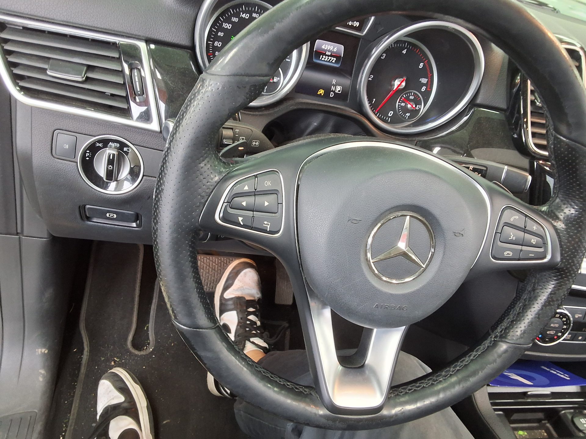 Mercedes-Benz GLE-Class 2016 - Image 21