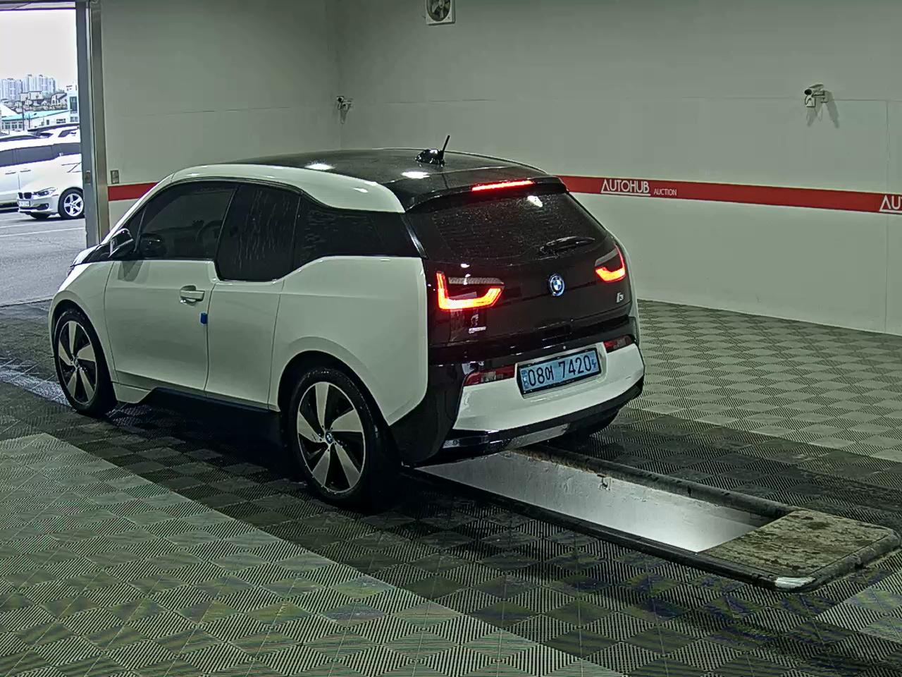 بي إم دبليو i3 2016 - صورة 5