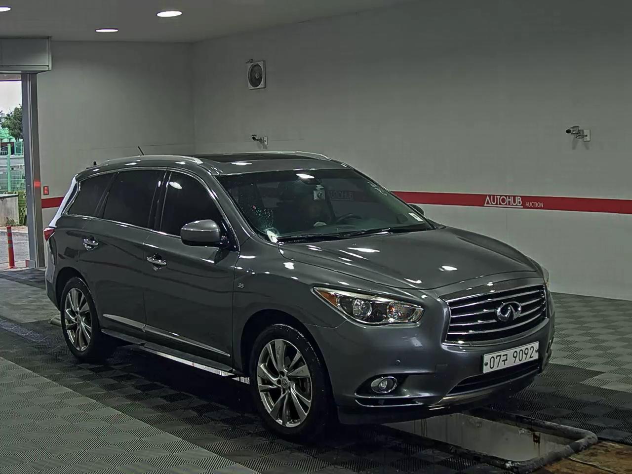 Infiniti QX60 2015 - Image 2