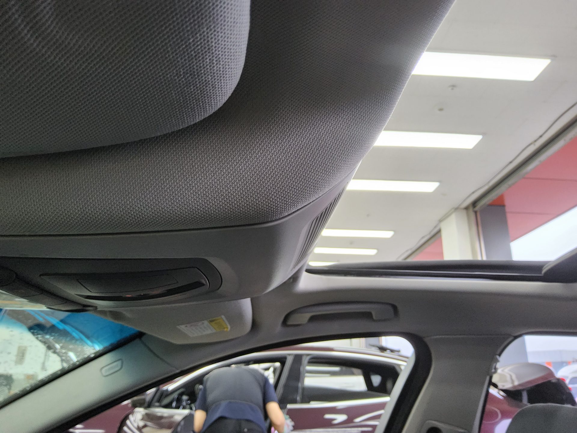 BMW 5 Series 2011 - Image 17