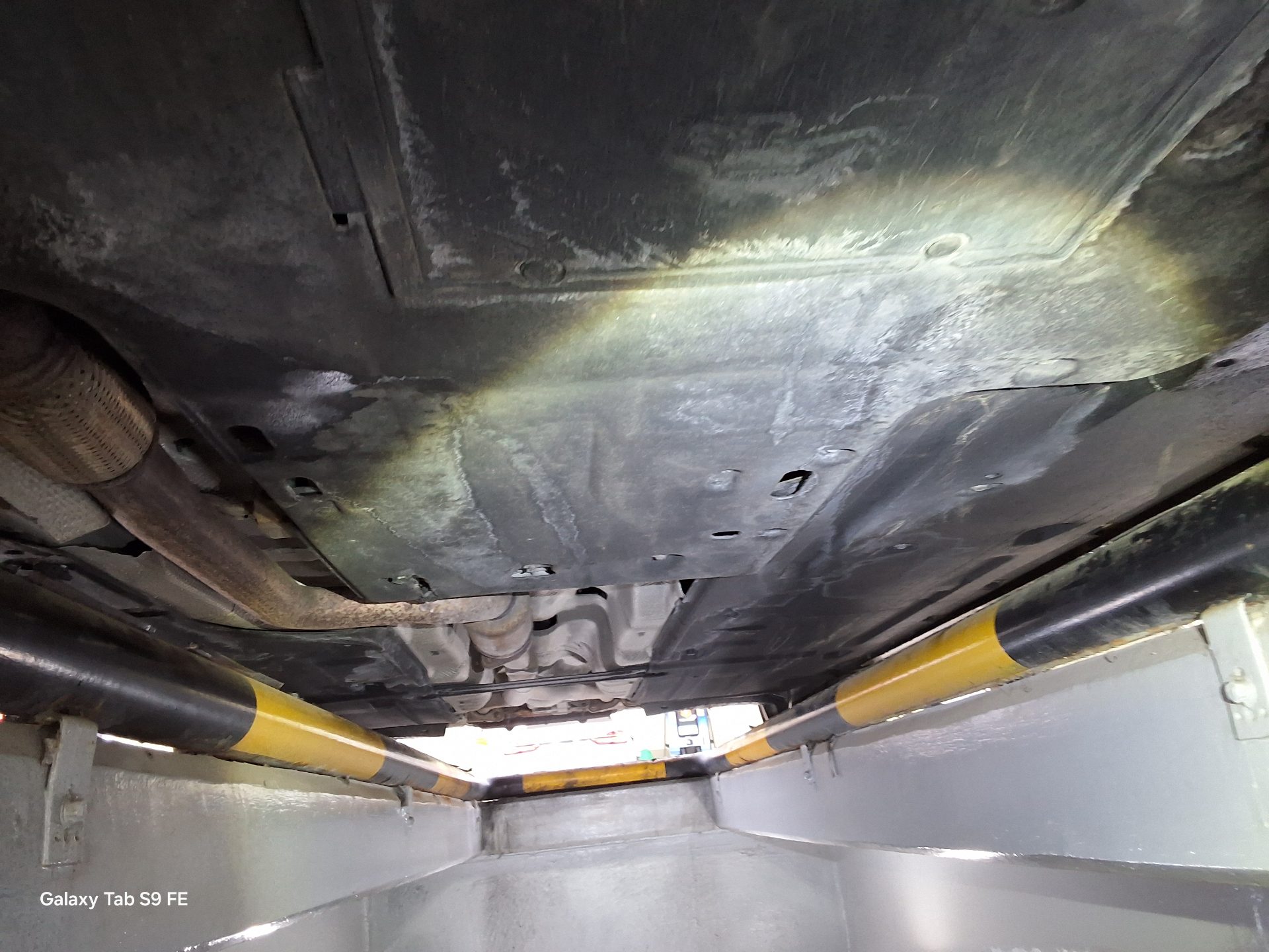 هيونداي جينيسيس 2023 - صورة 19