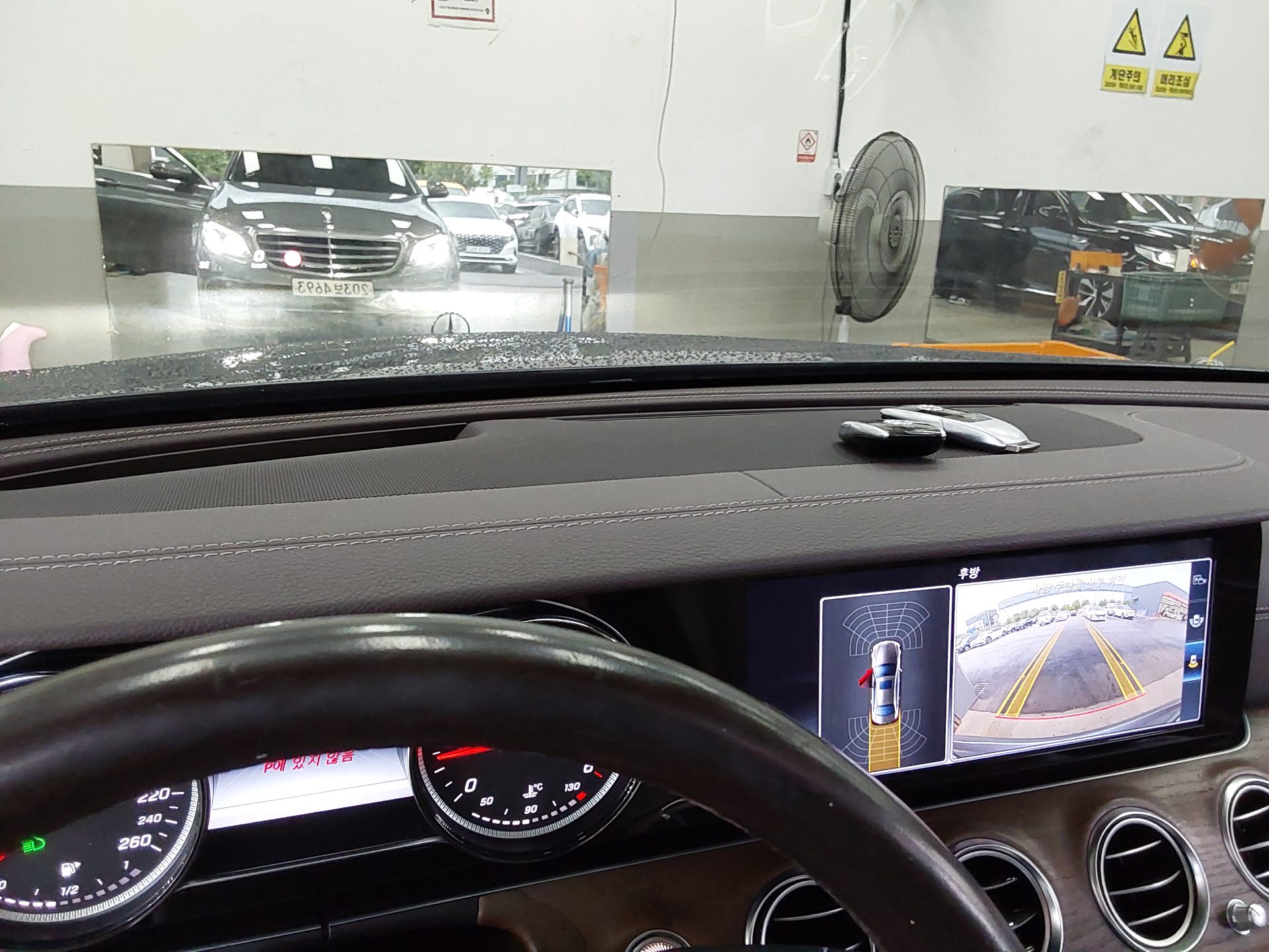 메르세데스-벤츠 E-클래스 2017 - 이미지 18