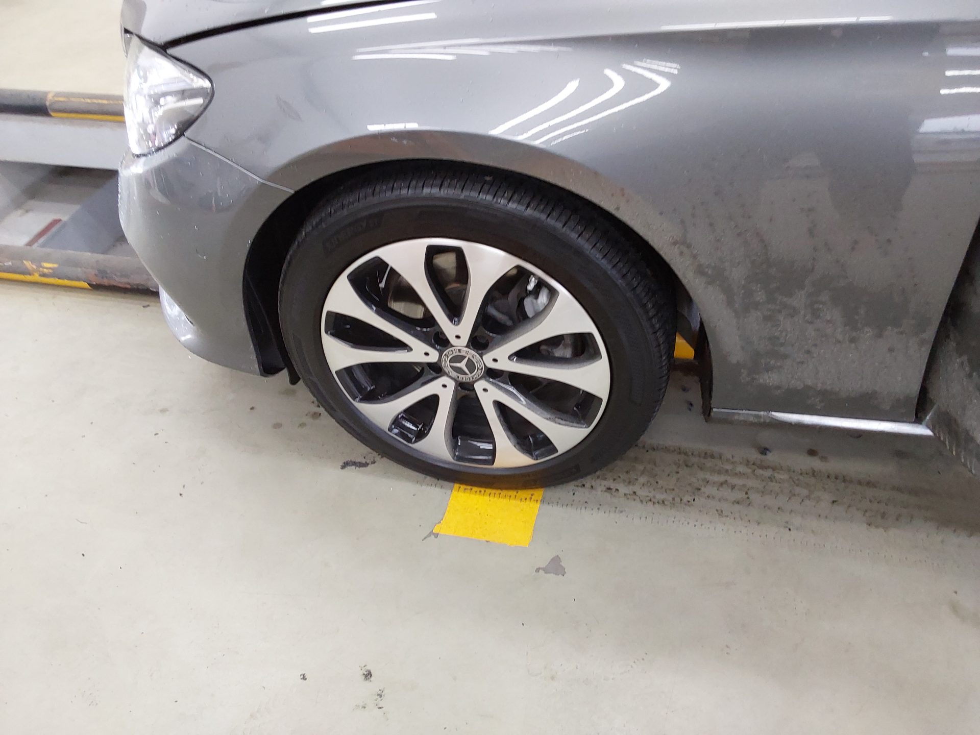 메르세데스-벤츠 E-클래스 2017 - 이미지 21