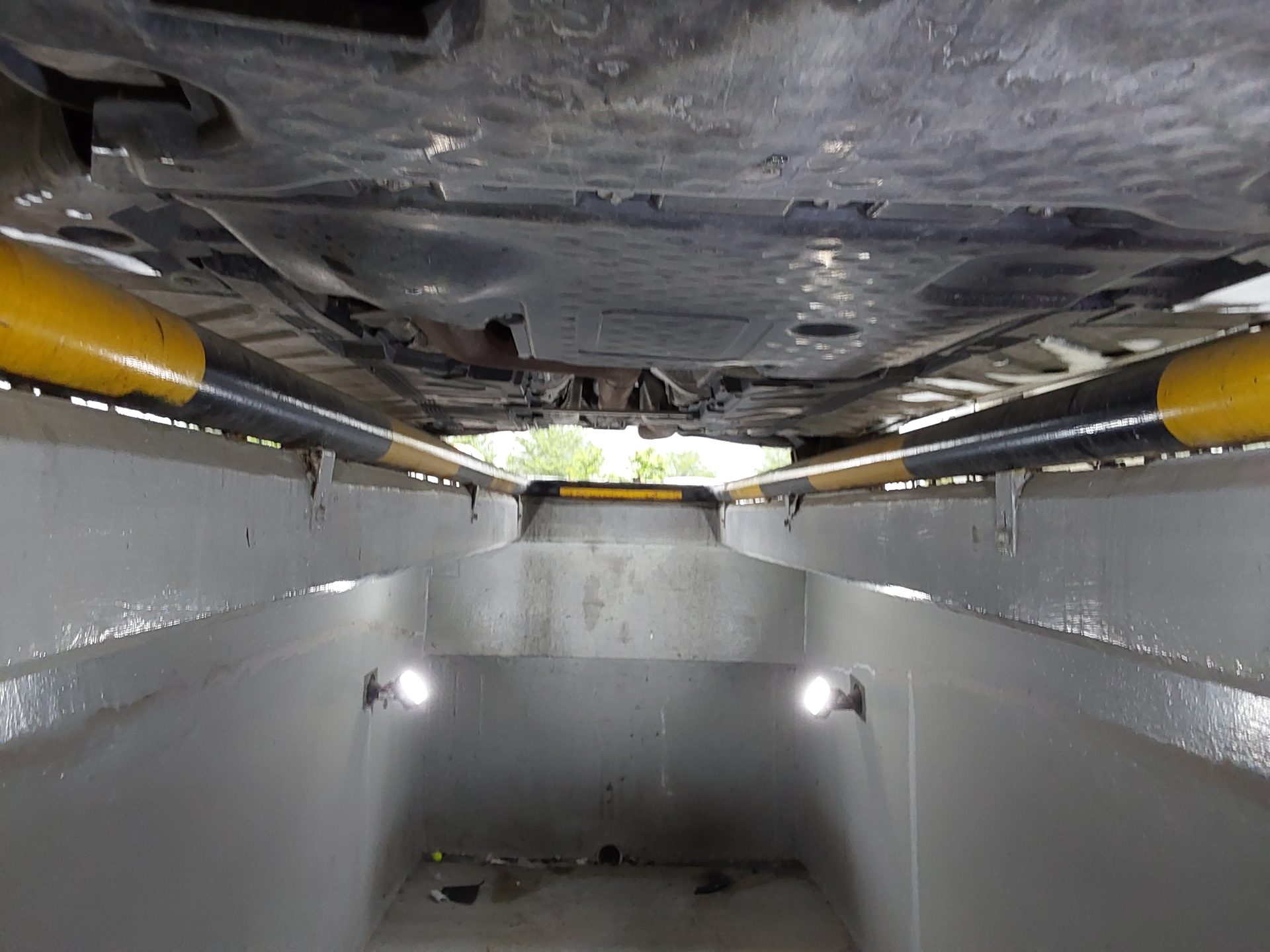 메르세데스-벤츠 E-클래스 2017 - 이미지 8