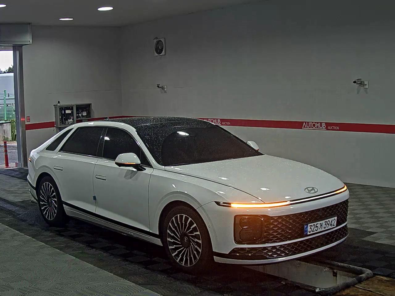 هيونداي جرانجر 2023 - صورة 2