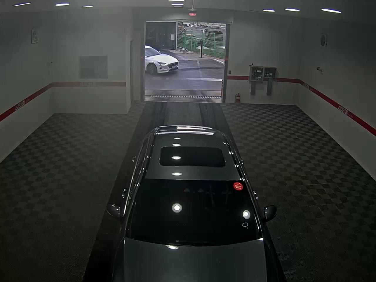 메르세데스-벤츠 E-클래스 2017 - 이미지 6