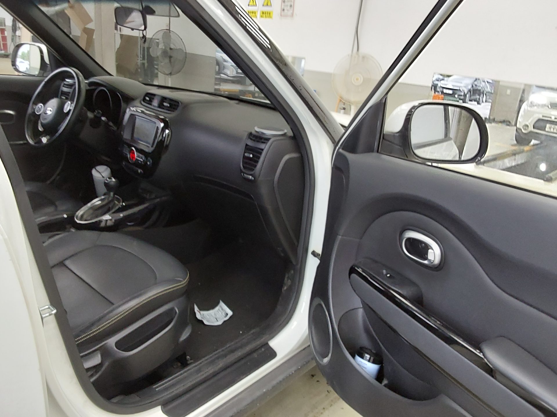 Kia Other 2014 - Image 15