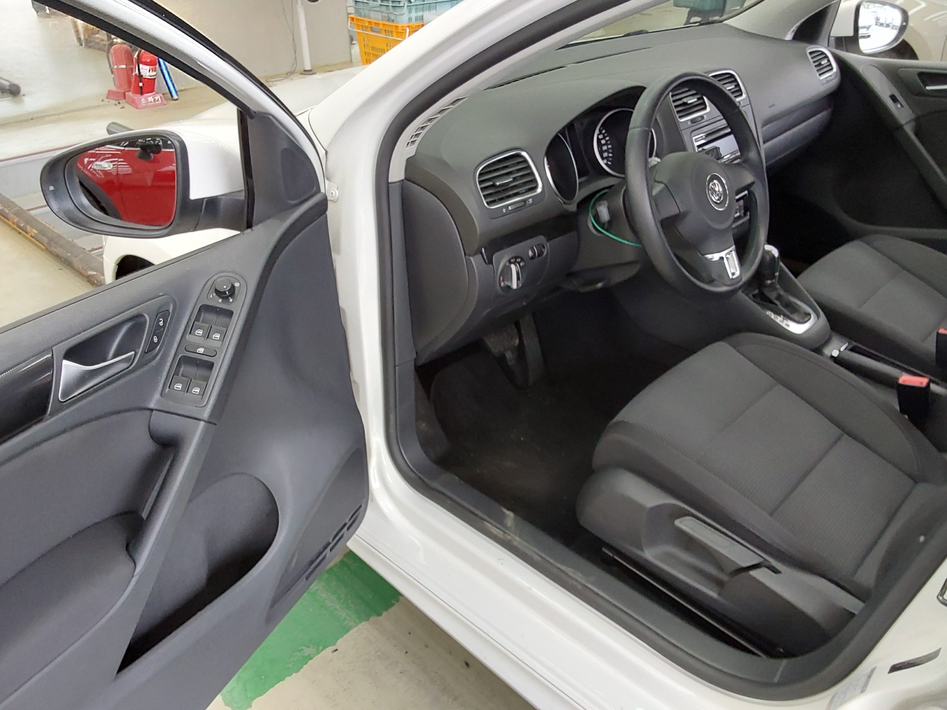 Volkswagen Golf 2013 - Image 10