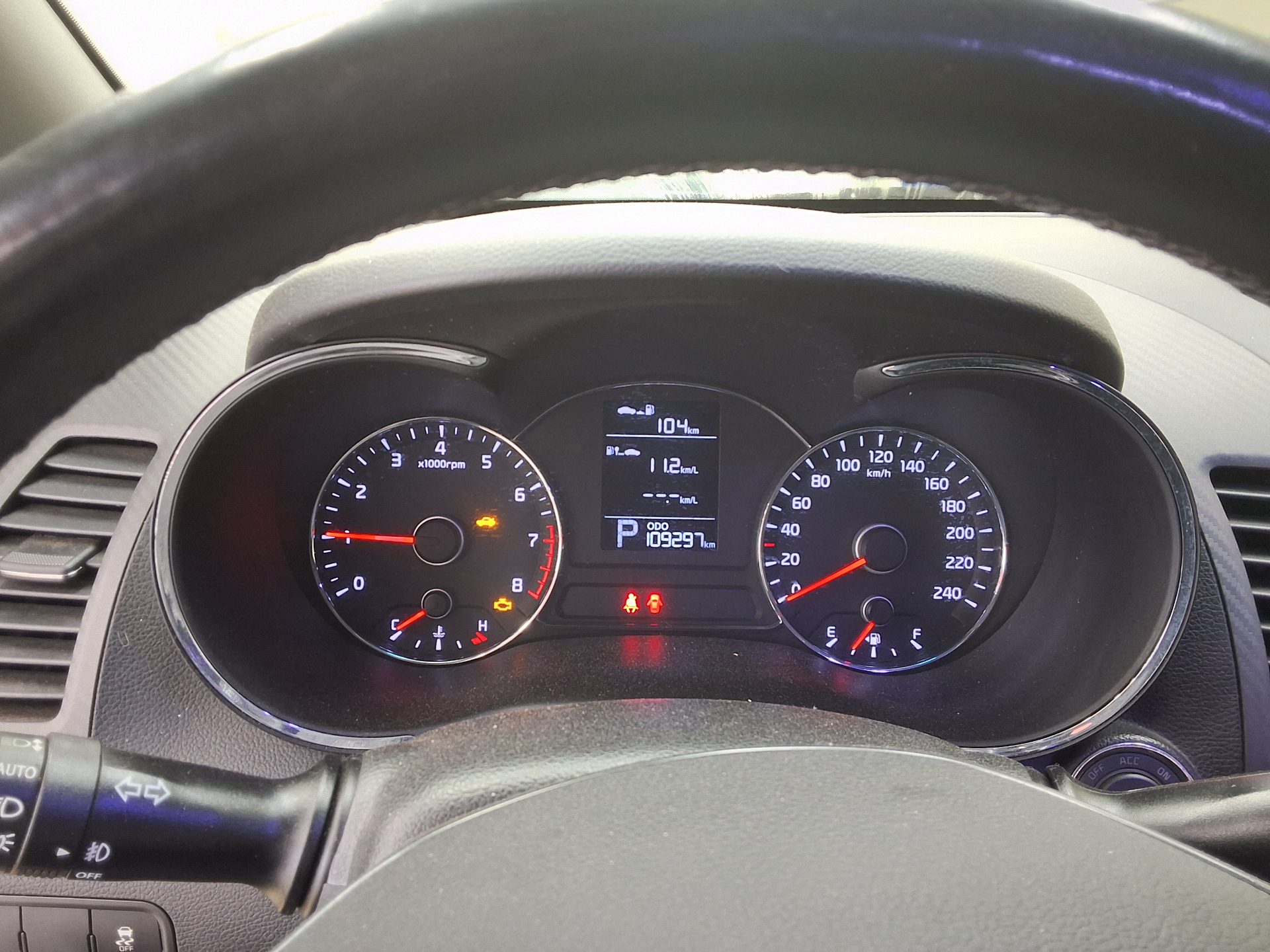 Kia K3 2013 - Image 8