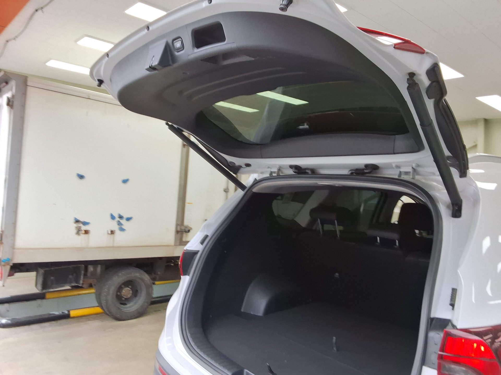 Hyundai Santa Fe 2022 - Image 14