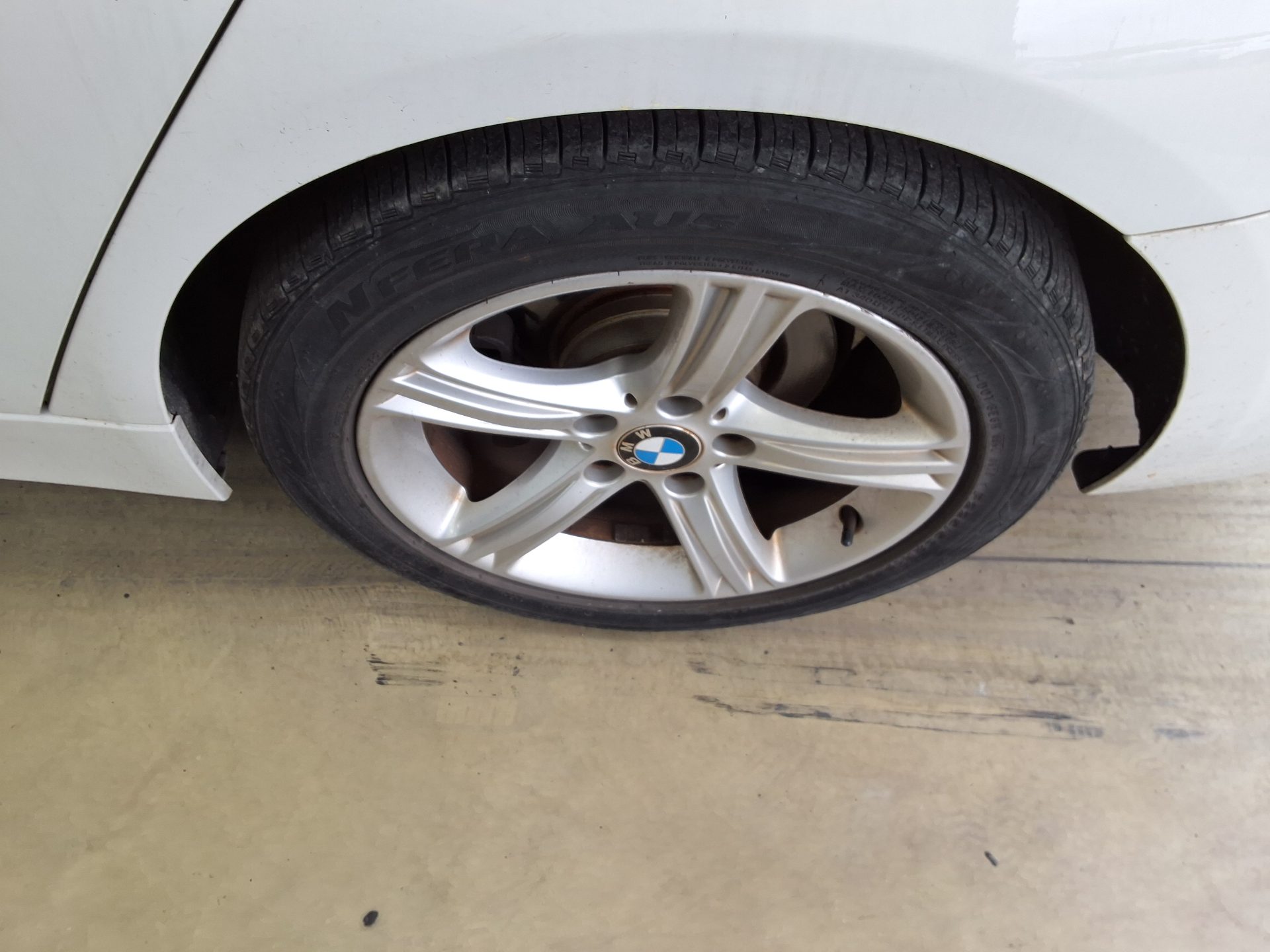 BMW 3 Series - 21