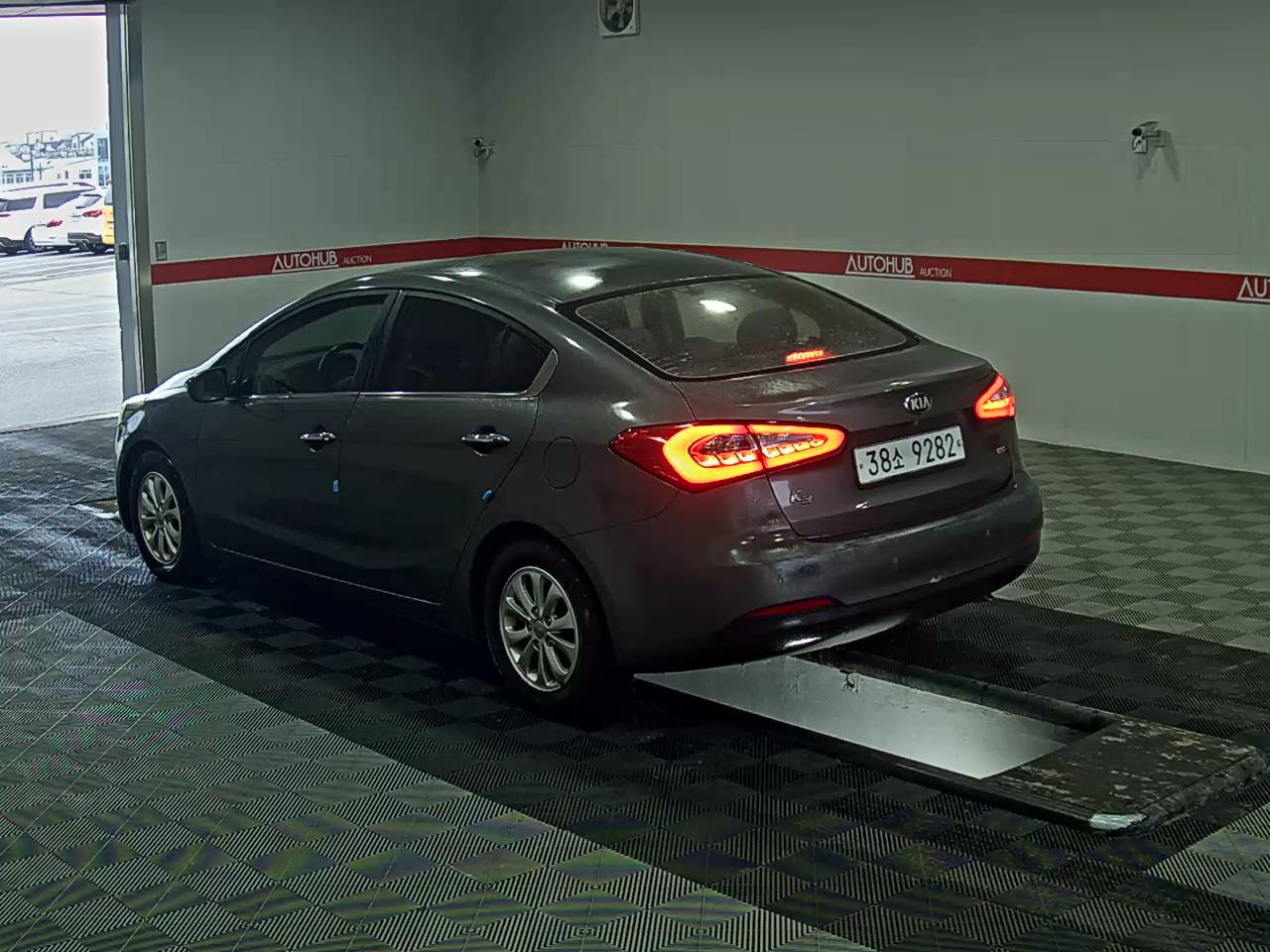 Kia K3 2013 - Image 5