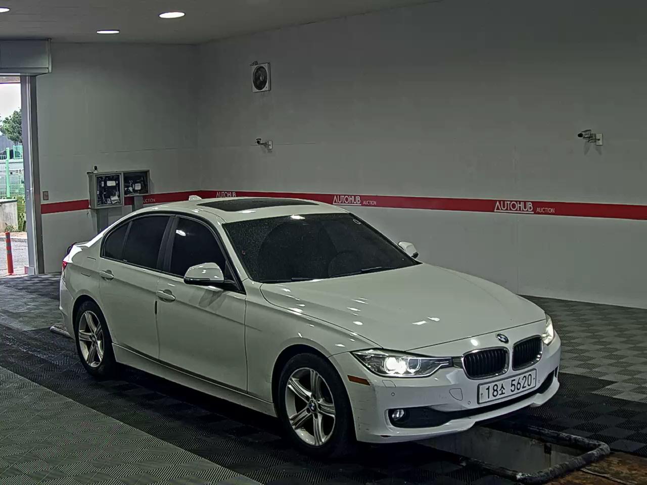 BMW 3 Series - 2