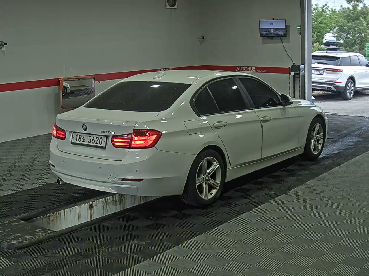 BMW 3 Series - 4