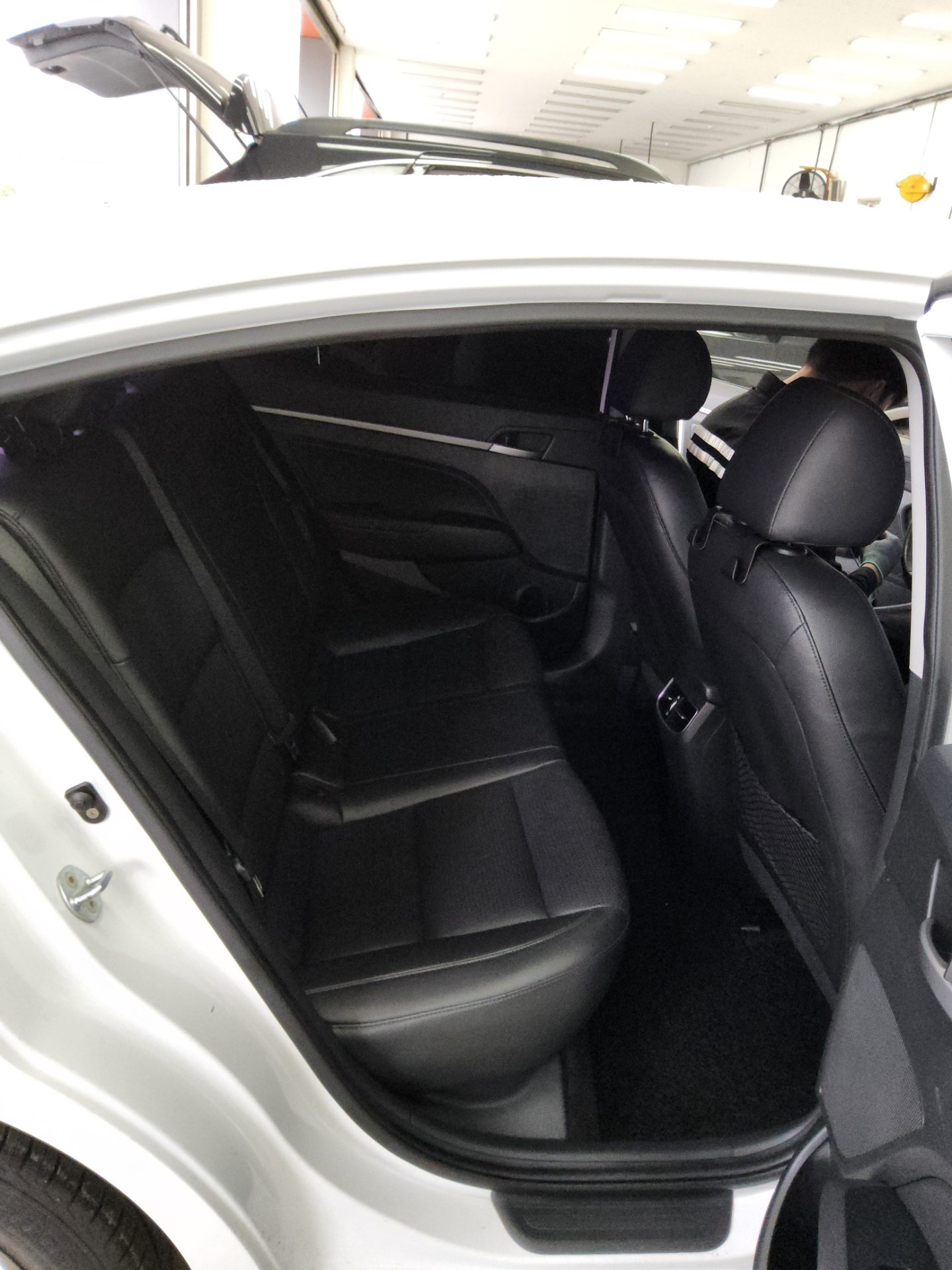 Hyundai Elantra 2016 - Image 12