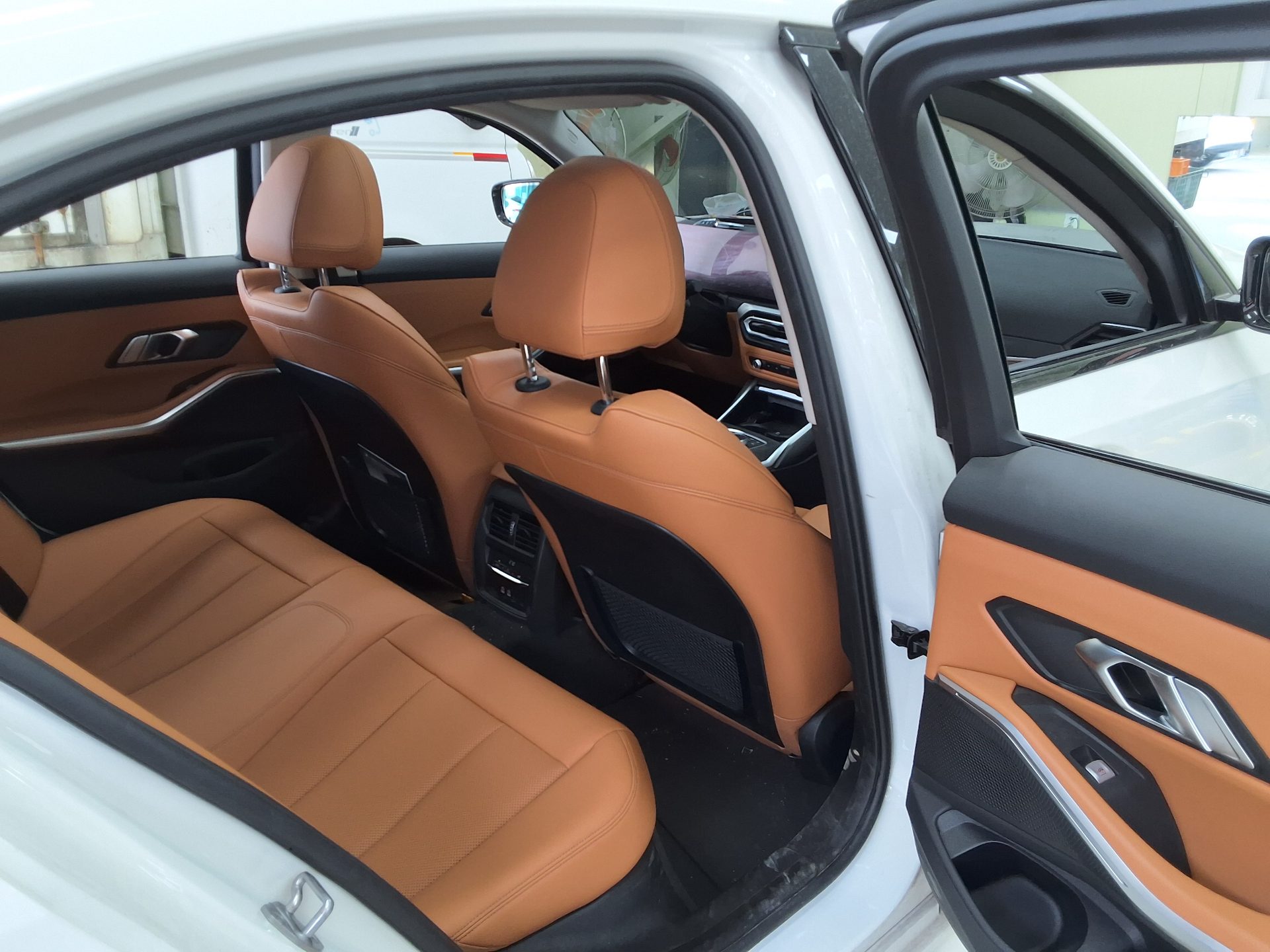 BMW 3 시리즈 2023 - 이미지 12