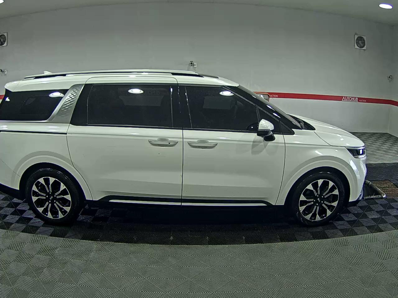 Kia Carnival 2021 - Image 3