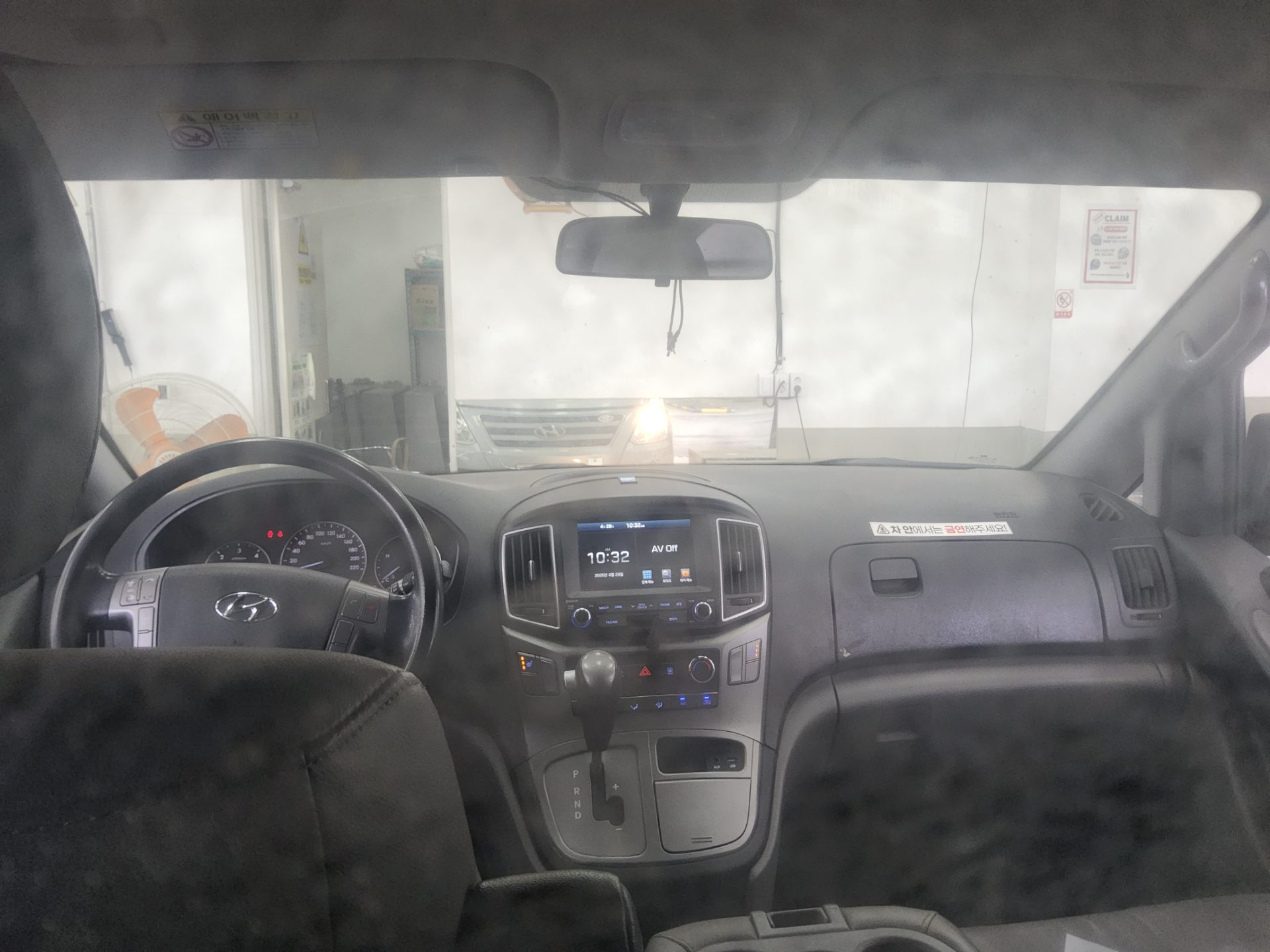 Hyundai Grand Starex 2017 - Image 10