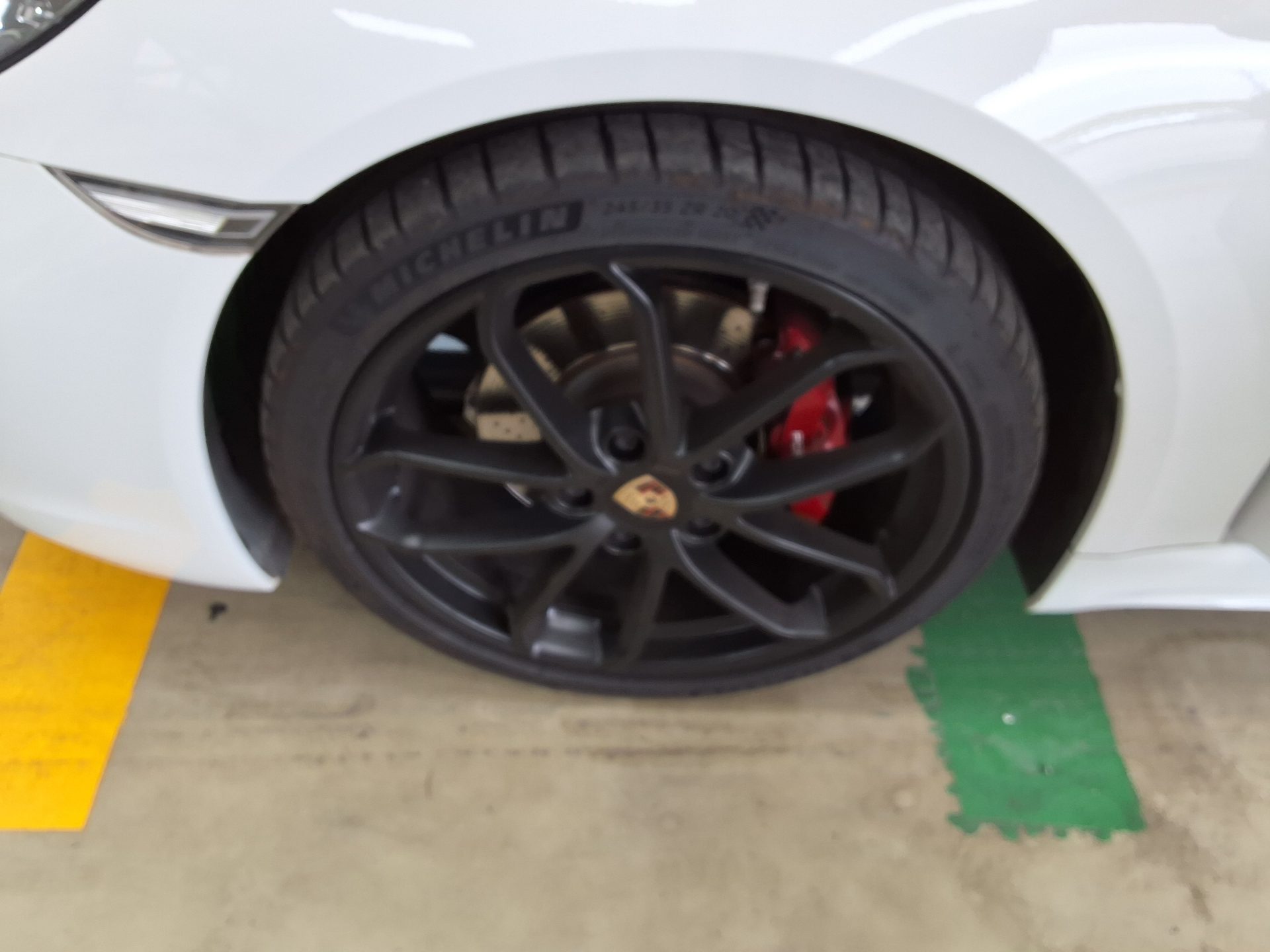 2017 - porsche cayman