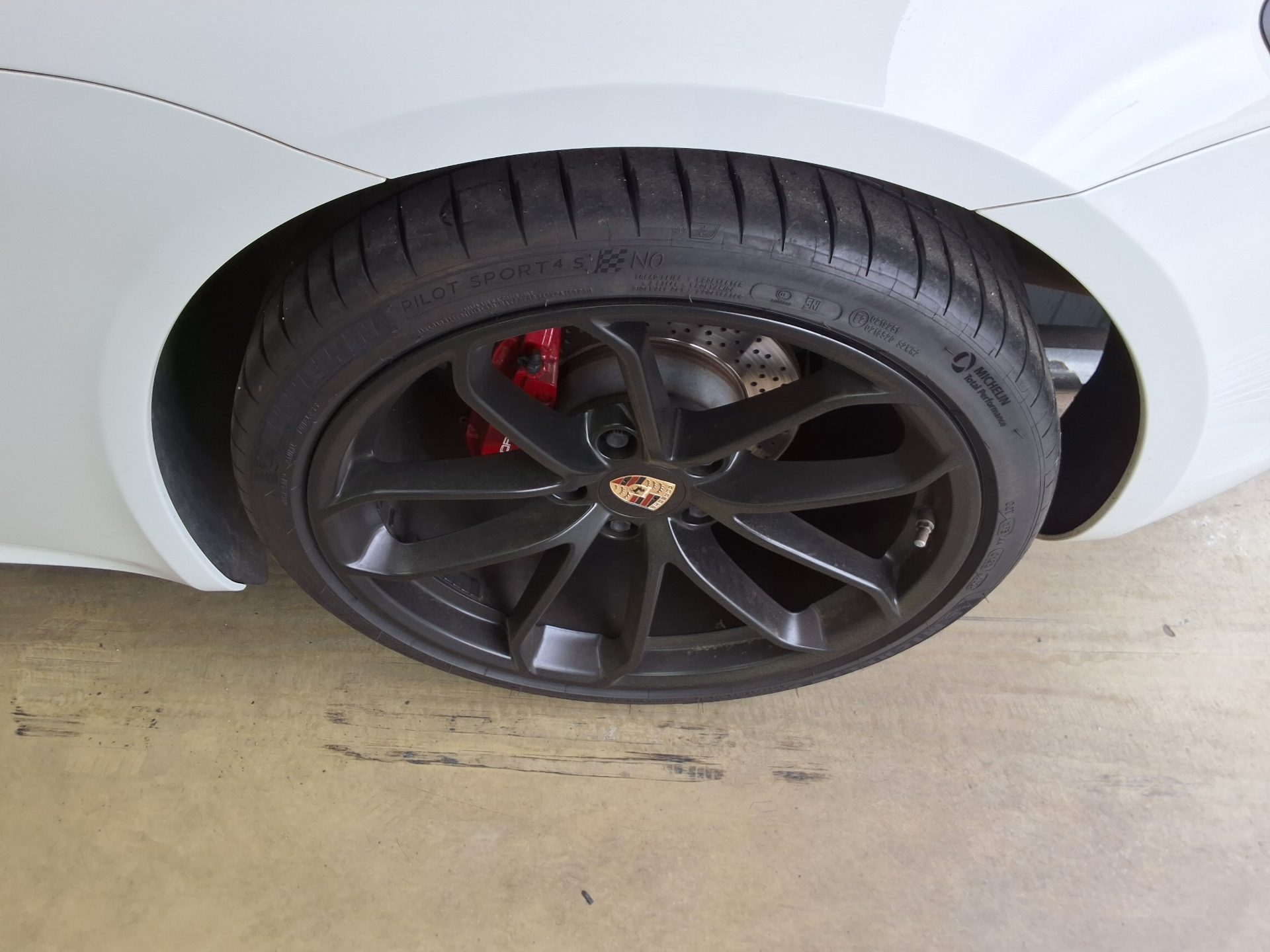 2017 - porsche cayman