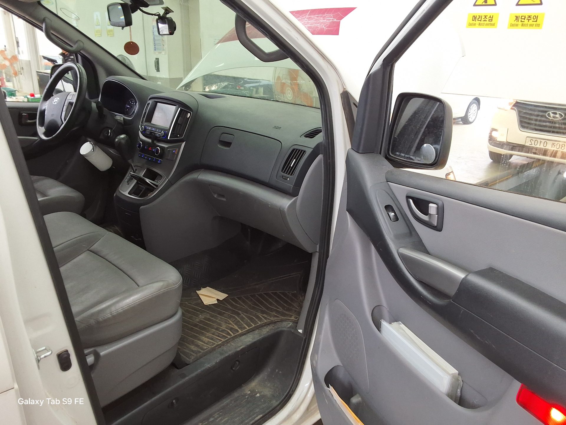 Hyundai Grand Starex 2019 - Image 13