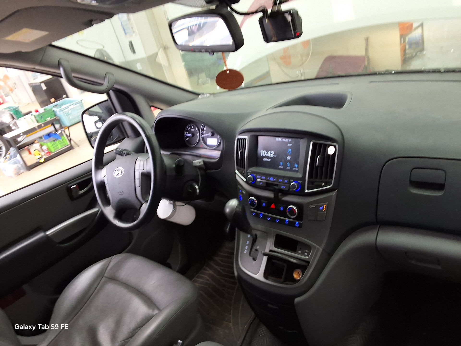Hyundai Grand Starex 2019 - Image 10
