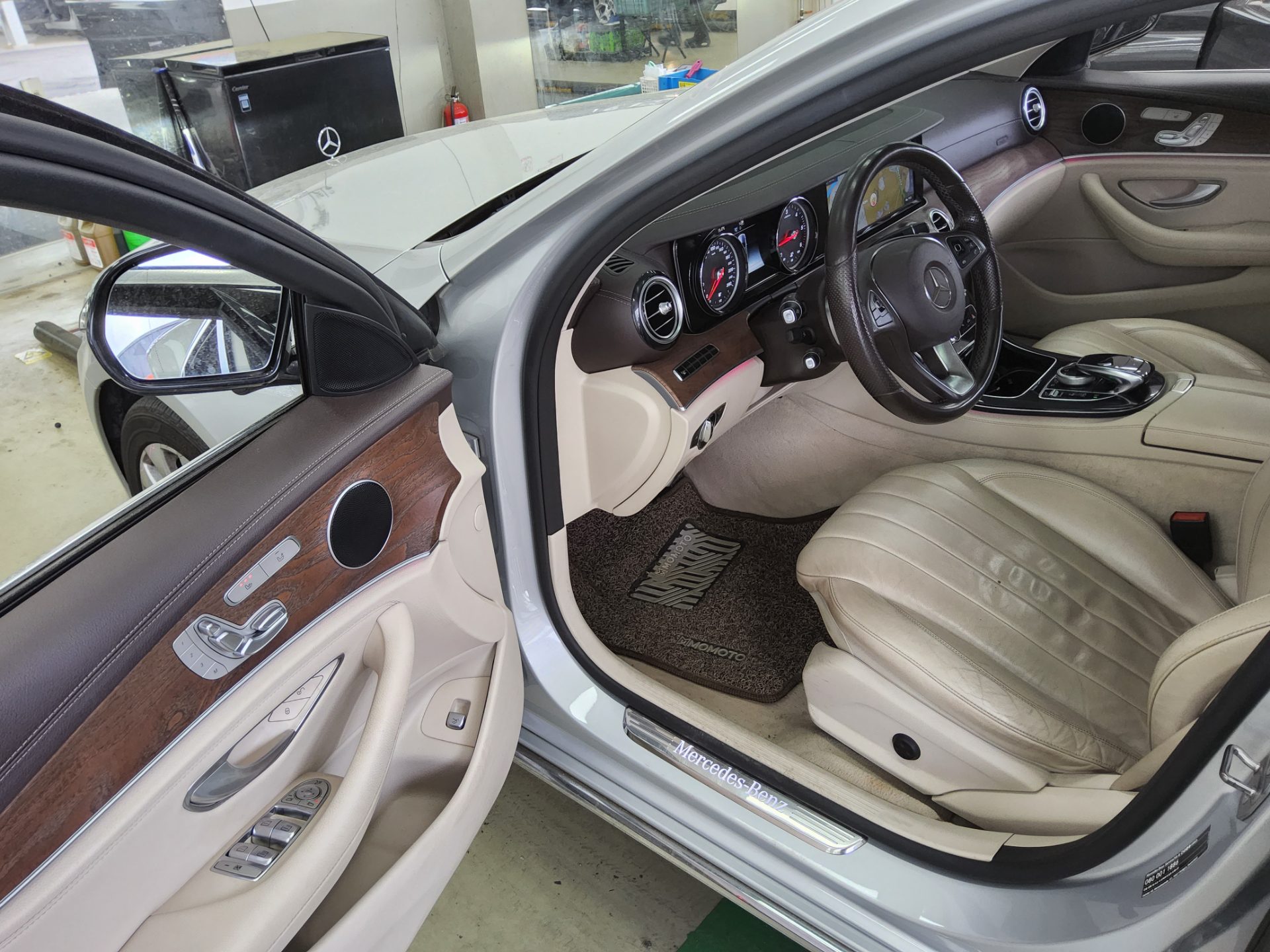 Mercedes-Benz E-Class 2017 - Image 9