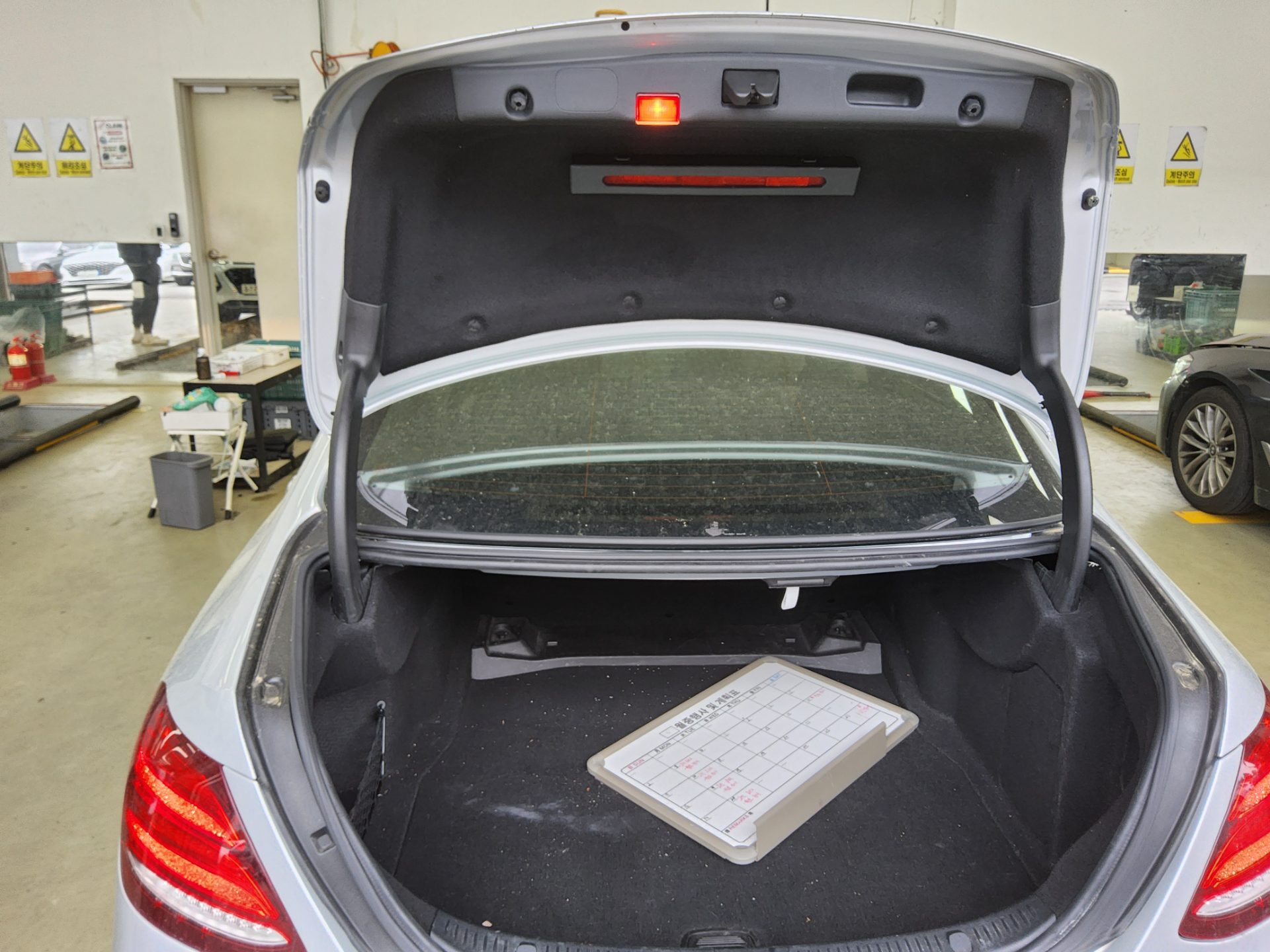 Mercedes-Benz E-Class 2017 - Image 14