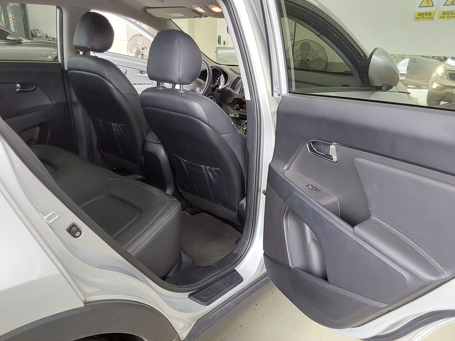 Kia Sportage 2013 - Image 13