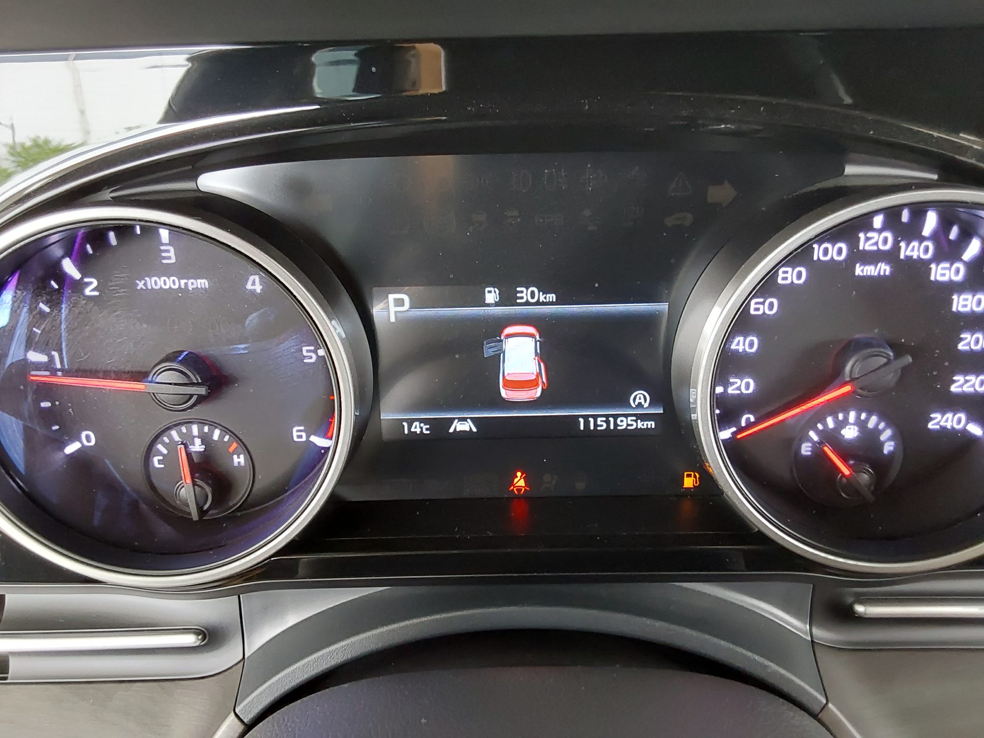 Kia SEDONA 2022 - Image 8