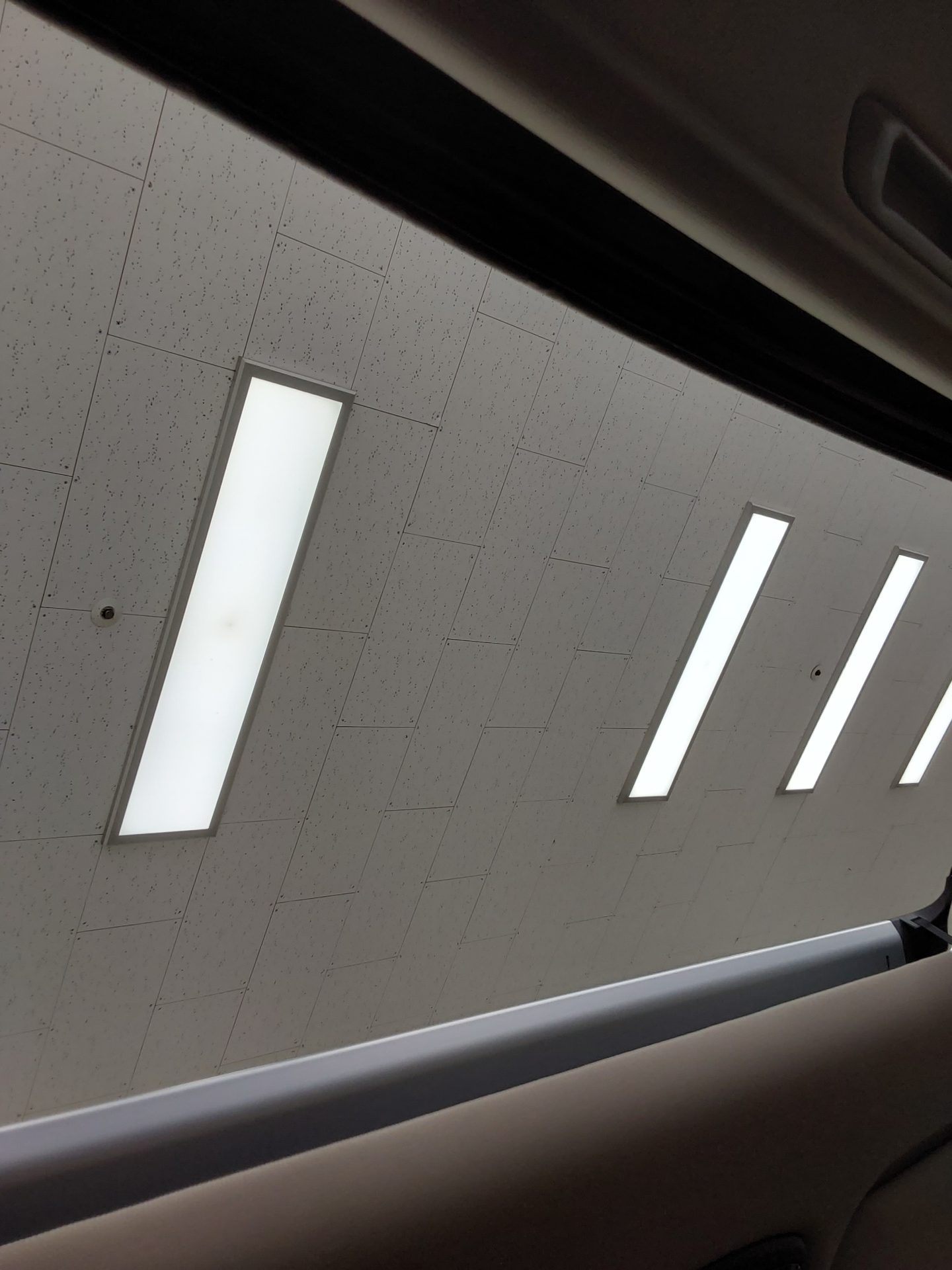 Kia SEDONA 2022 - Image 18