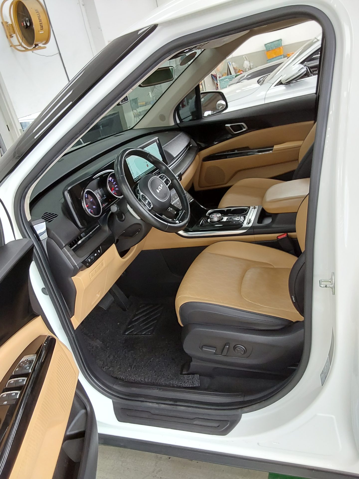 Kia SEDONA 2022 - Image 9