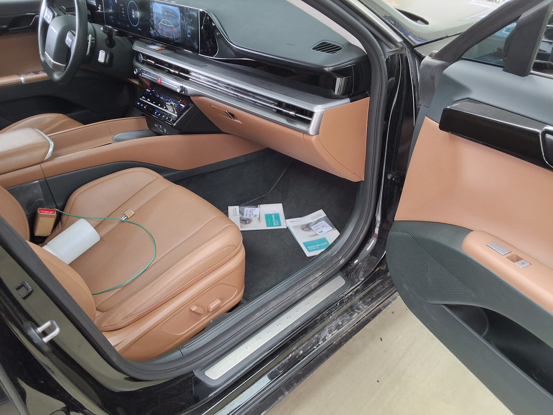 Hyundai Grandeur 2023 - Image 13