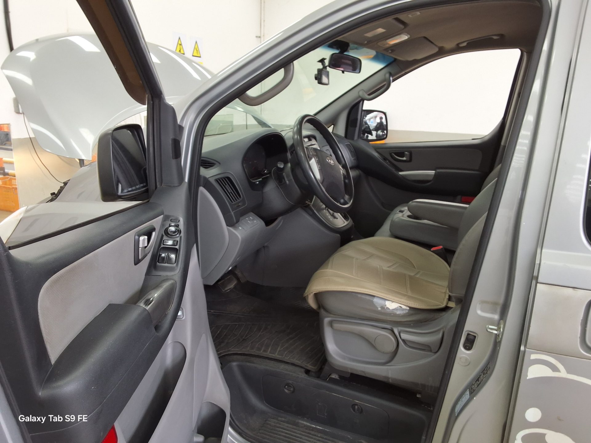 Hyundai Grand Starex 2016 - Image 9