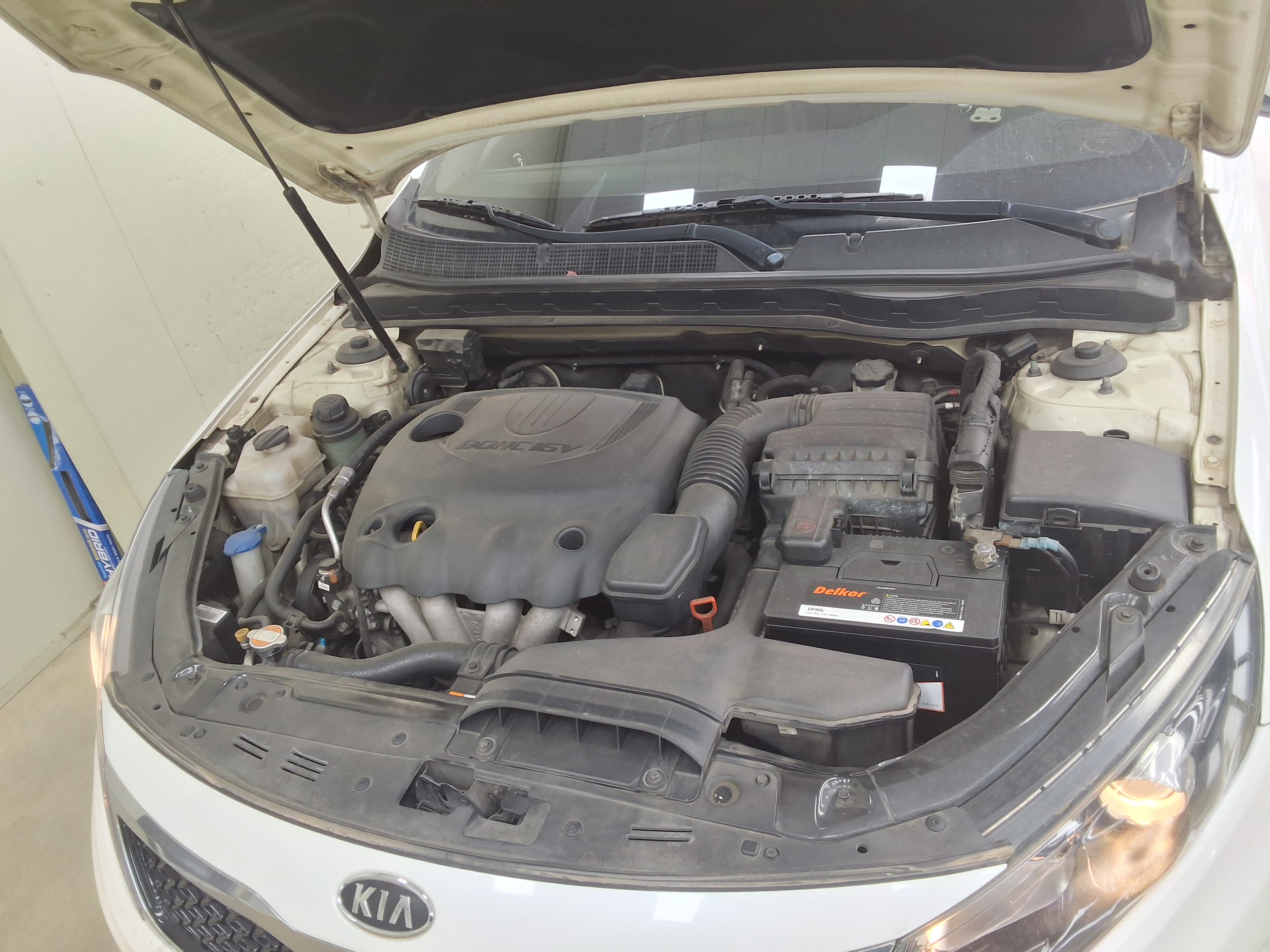 Kia K5 2011 - Image 19