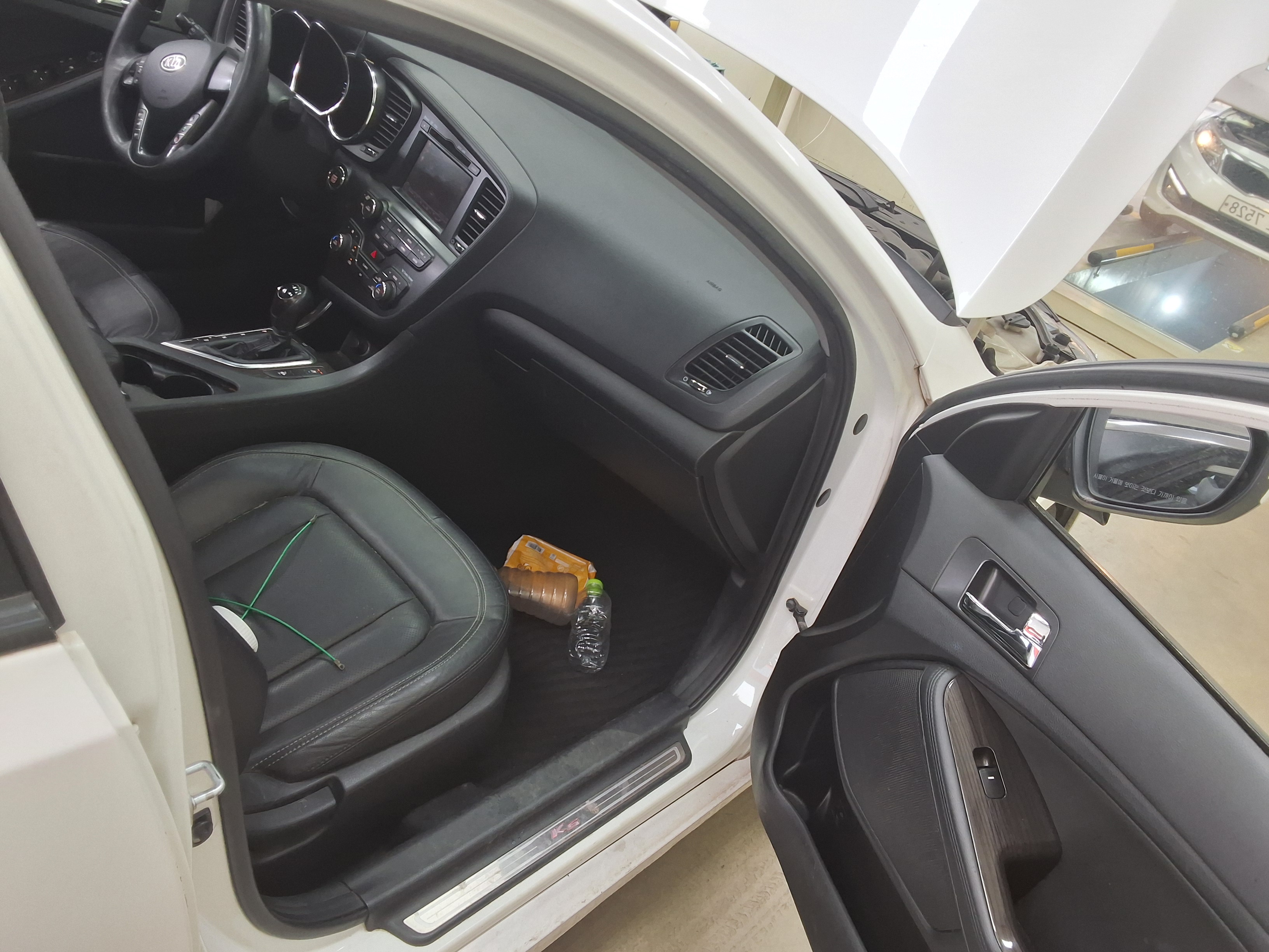 Kia K5 2011 - Image 13