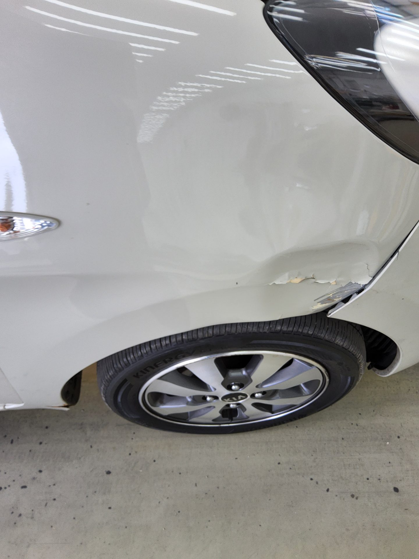 Kia Morning 2015 - Image 21