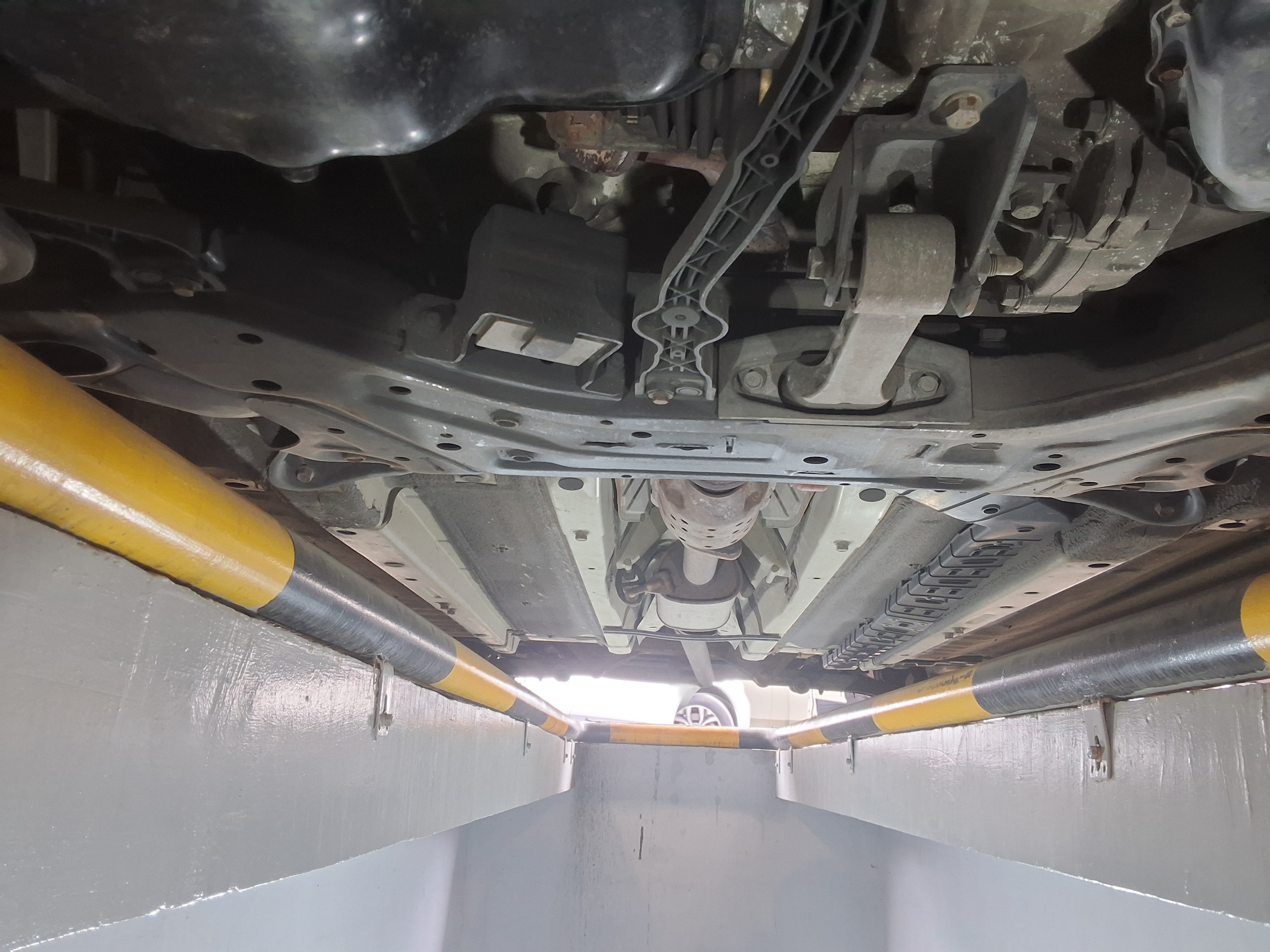 Kia K5 2011 - Image 20